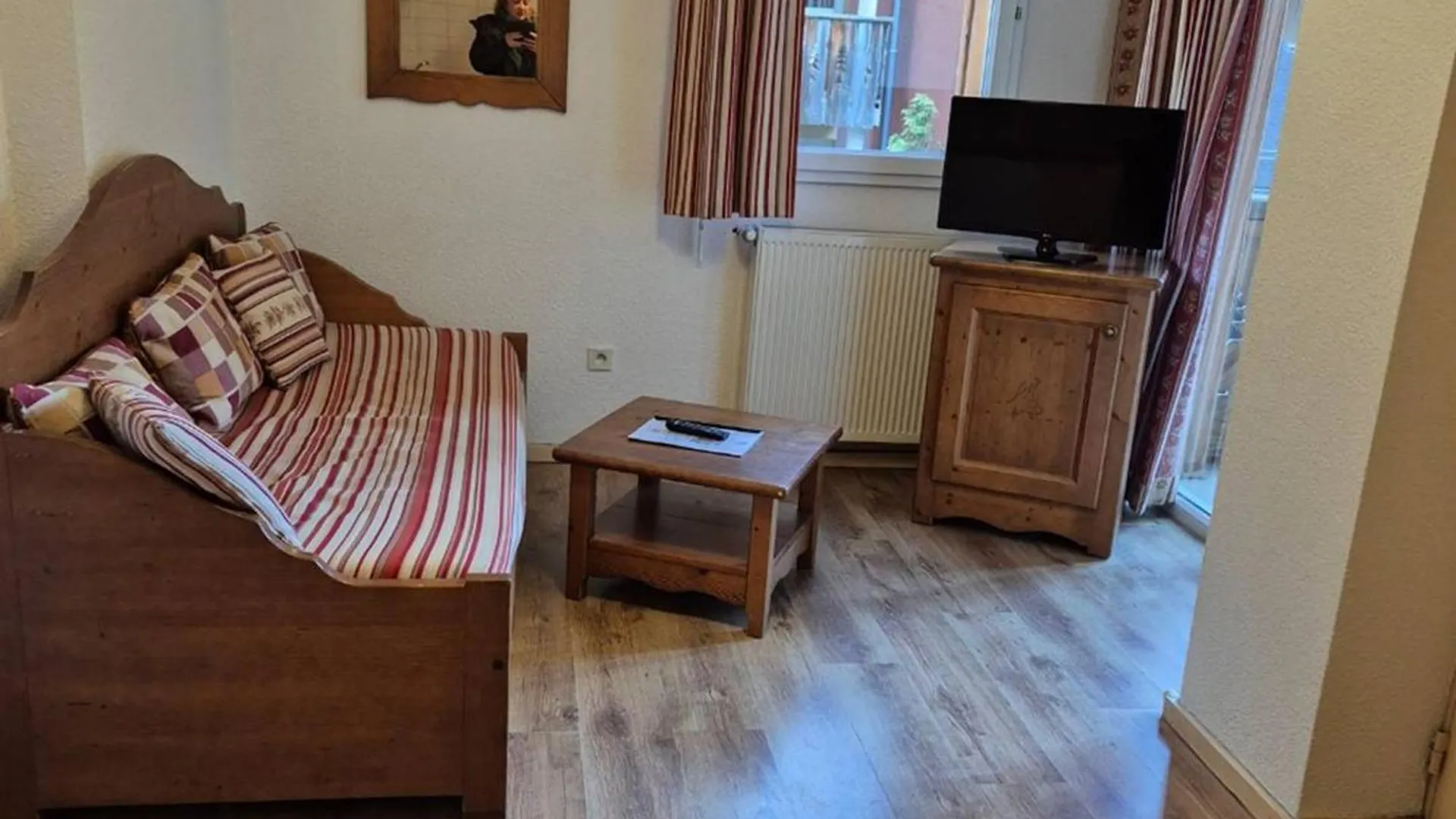 Appartement T2 Avec Terrasse Et Parking A Cauterets - Fr-1-234-337