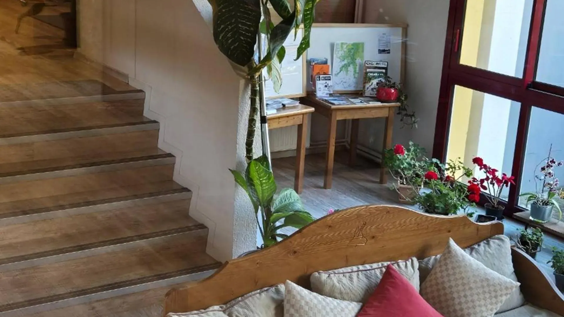 Appartement T2 Avec Terrasse Et Parking A Cauterets - Fr-1-234-337