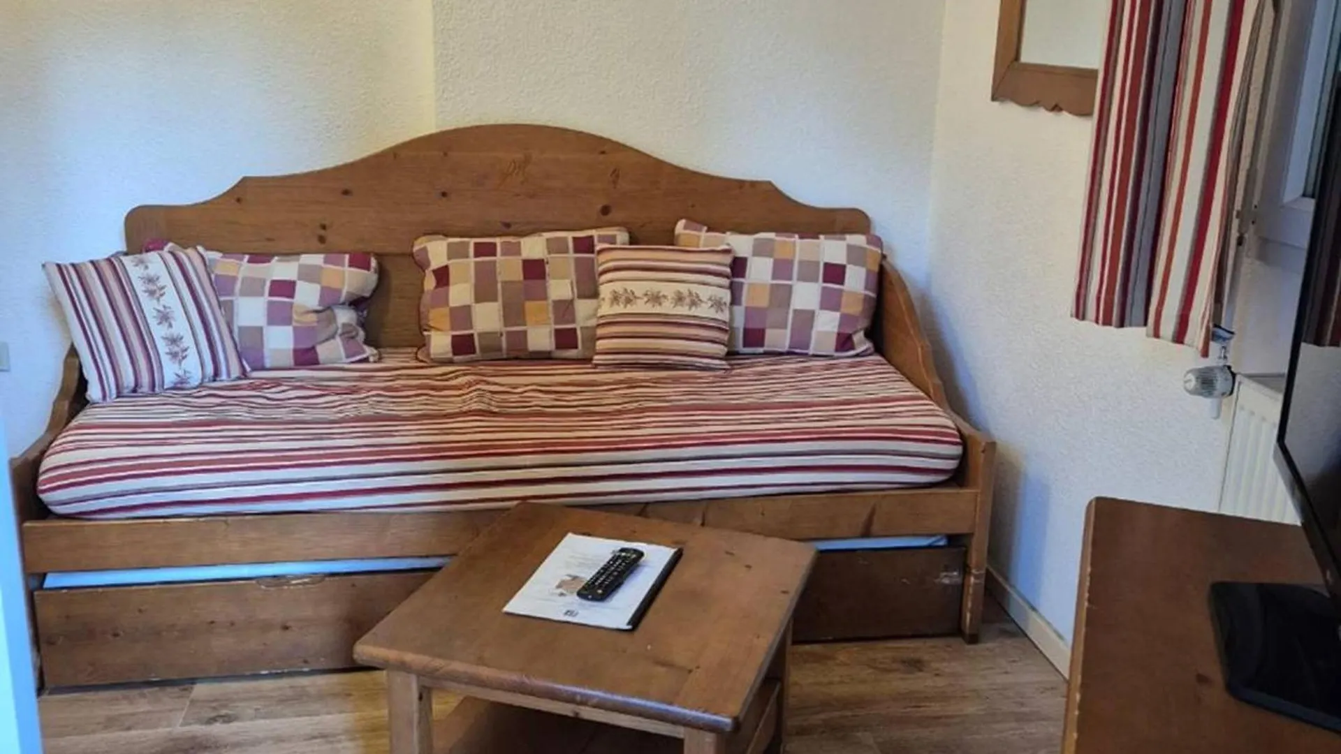 Appartement T2 Avec Terrasse Et Parking A Cauterets - Fr-1-234-337 0*,