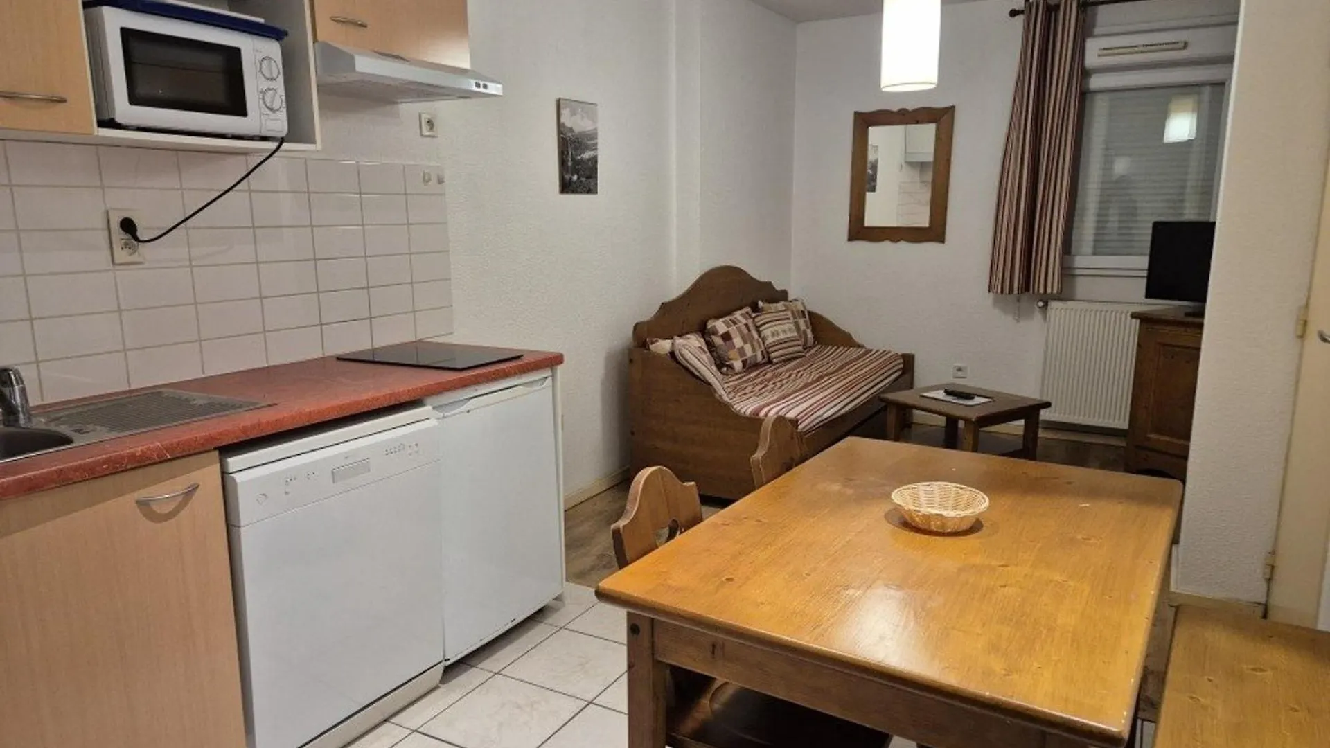 Appartement T2 Avec Terrasse Et Parking A Cauterets - Fr-1-234-337